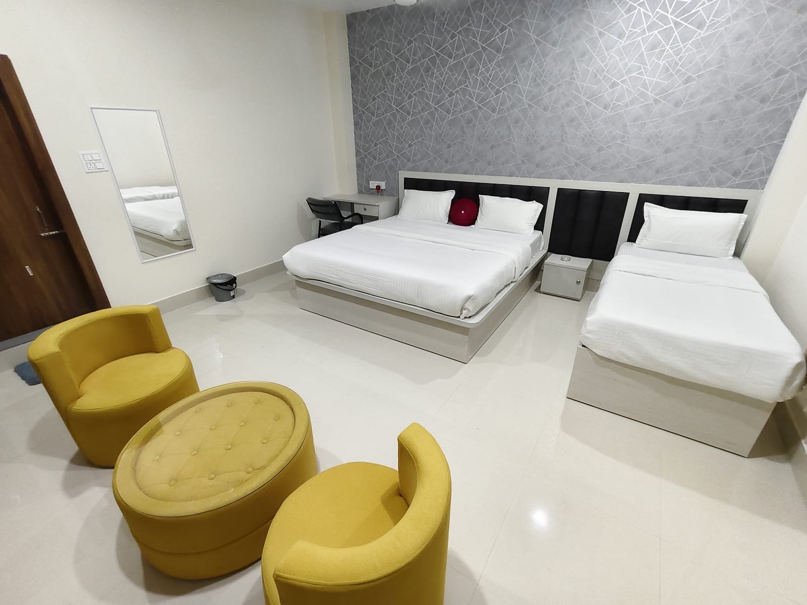 Deluxe Triple Bed